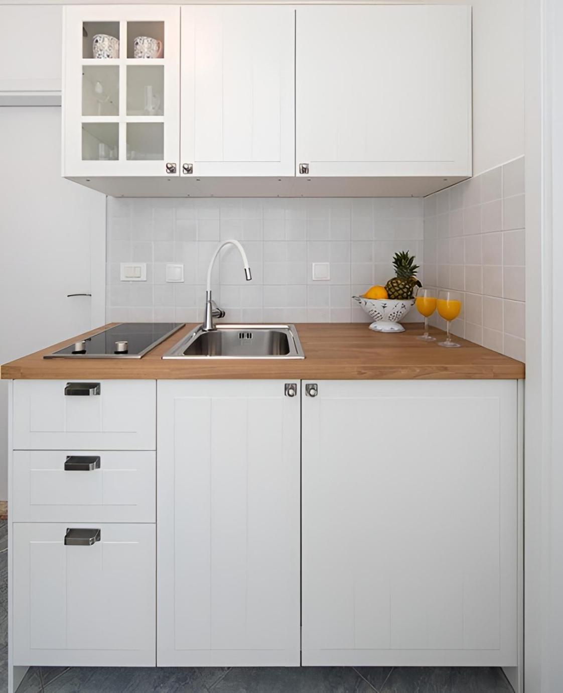 Apartments Irena Tučepi エクステリア 写真